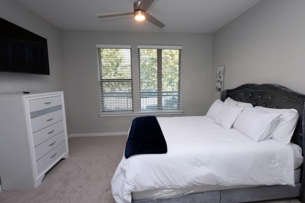 Comfortable Getaway Downtown Htx Houston Esterno foto